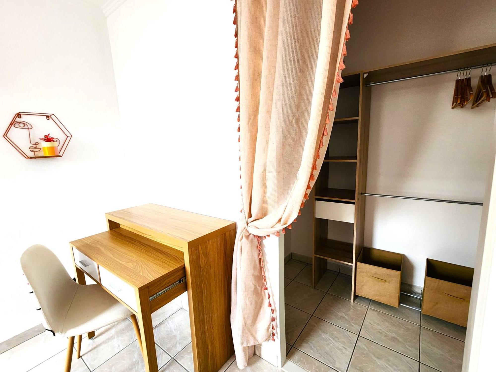 Appartement Cosy Et Lumineux Saint-Jean-de-la-Ruelle Екстериор снимка